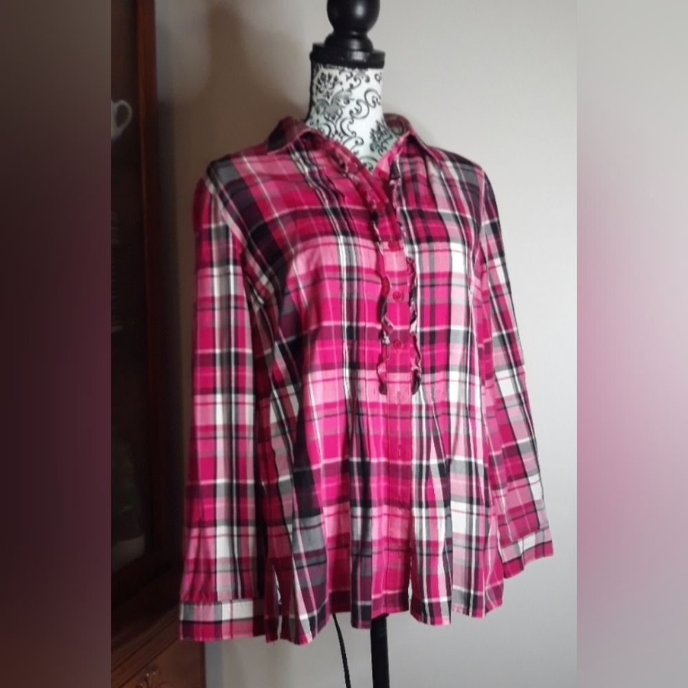 Jones New York Sport Petite Pink & Black Plaid Shirt, size PXL